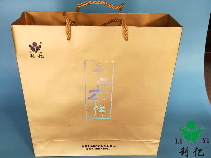 安化千兩茶餅金色禮盒1